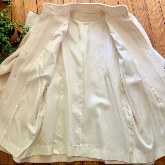 Vintage 70’s Elegant Cream Wool Winter Coat - Picture 11 of 16